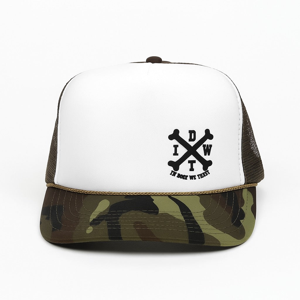 Small crossbones hat (Puppy Bones)